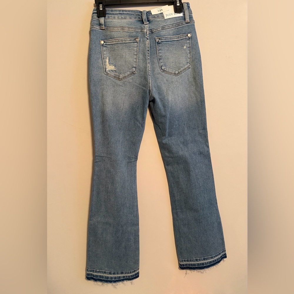 Judy Blue Mid Rise Medium
Wash Distressed Released Hem Bootcut - Picture 3 of 16